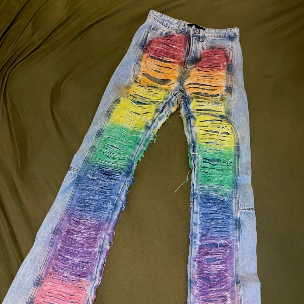 WHO DECIDES WAR JEANS